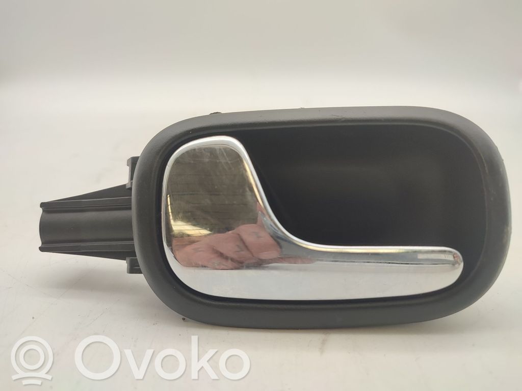 Manecilla interna puerta trasera   8L4839019