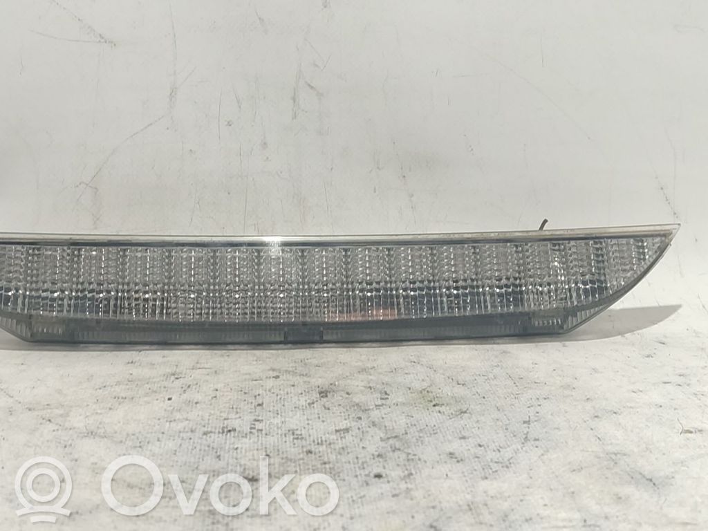 Mitsubishi Outlander Luce d’arresto centrale/supplementare 