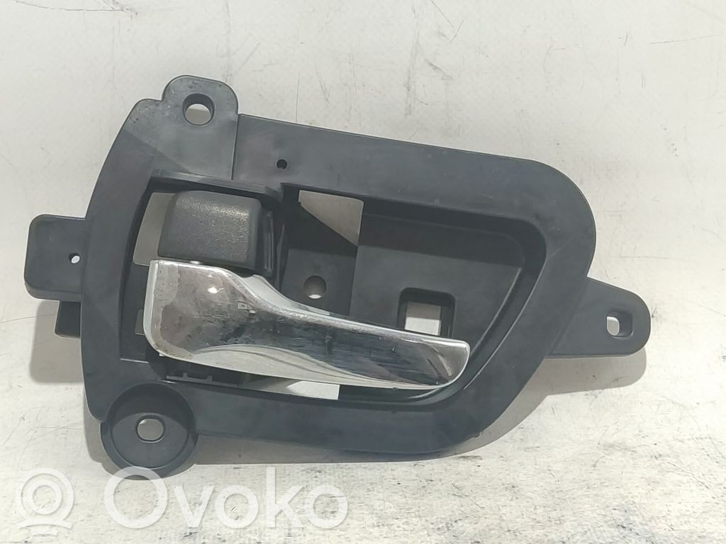 Mitsubishi Outlander Manecilla interna puerta trasera 