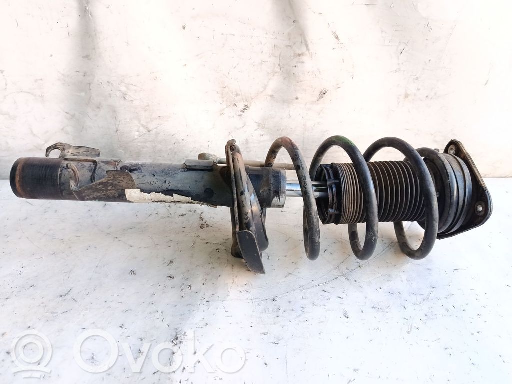 Volvo V50 Amortyzator osi przedniej ze sprężyną 