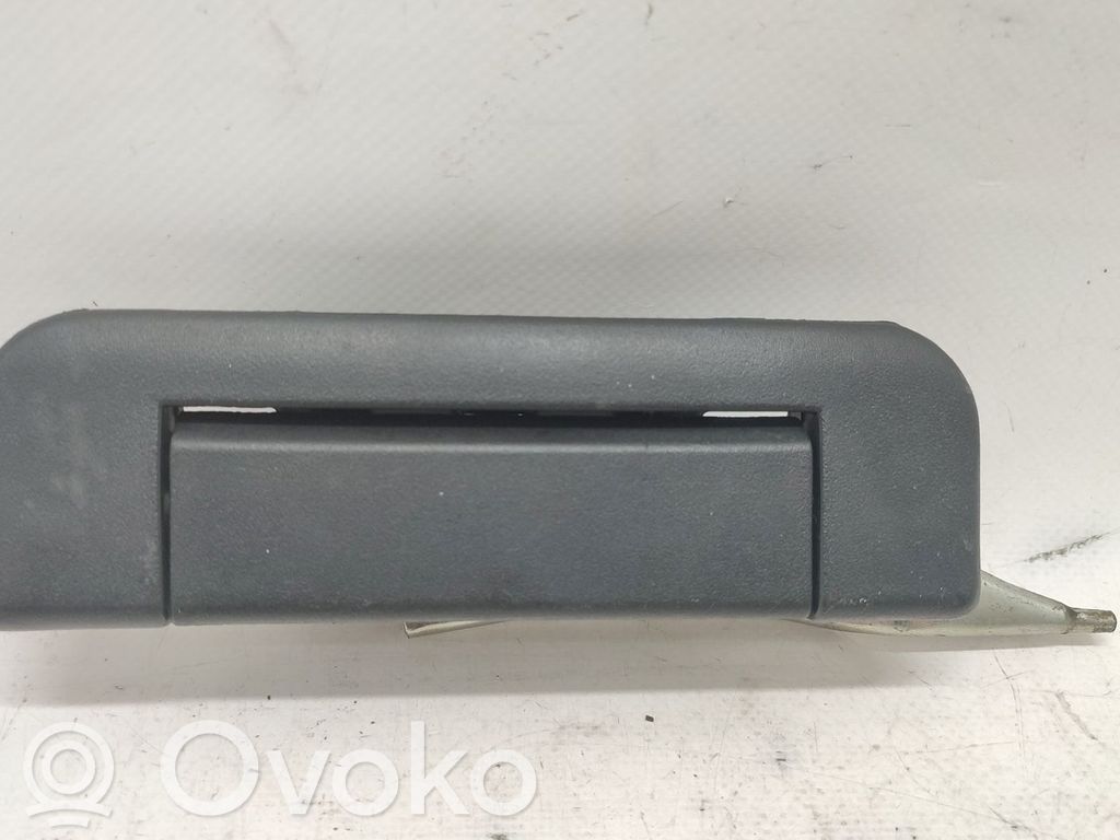 Manecilla externa puerta delantera