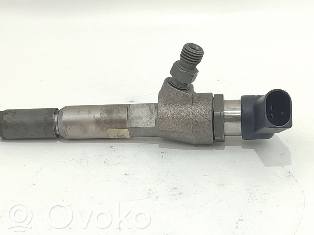Injector combustibil   1355051,4M5Q9F593AD