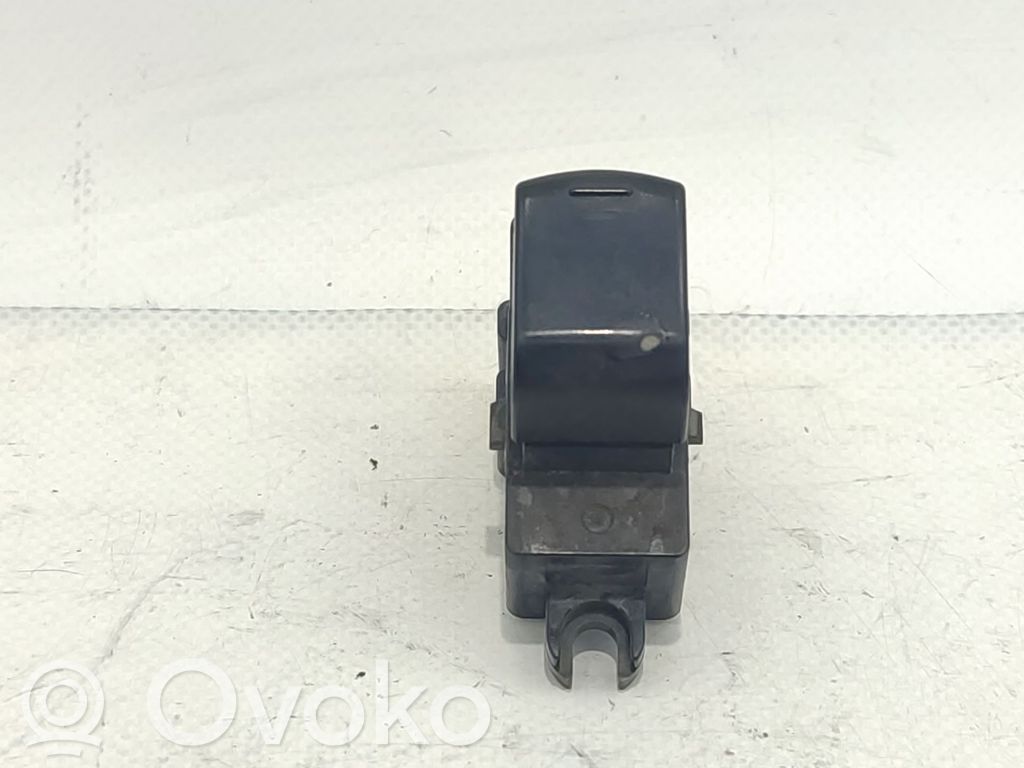Nissan Note (E11) Interruttore di controllo dell’alzacristalli elettrico