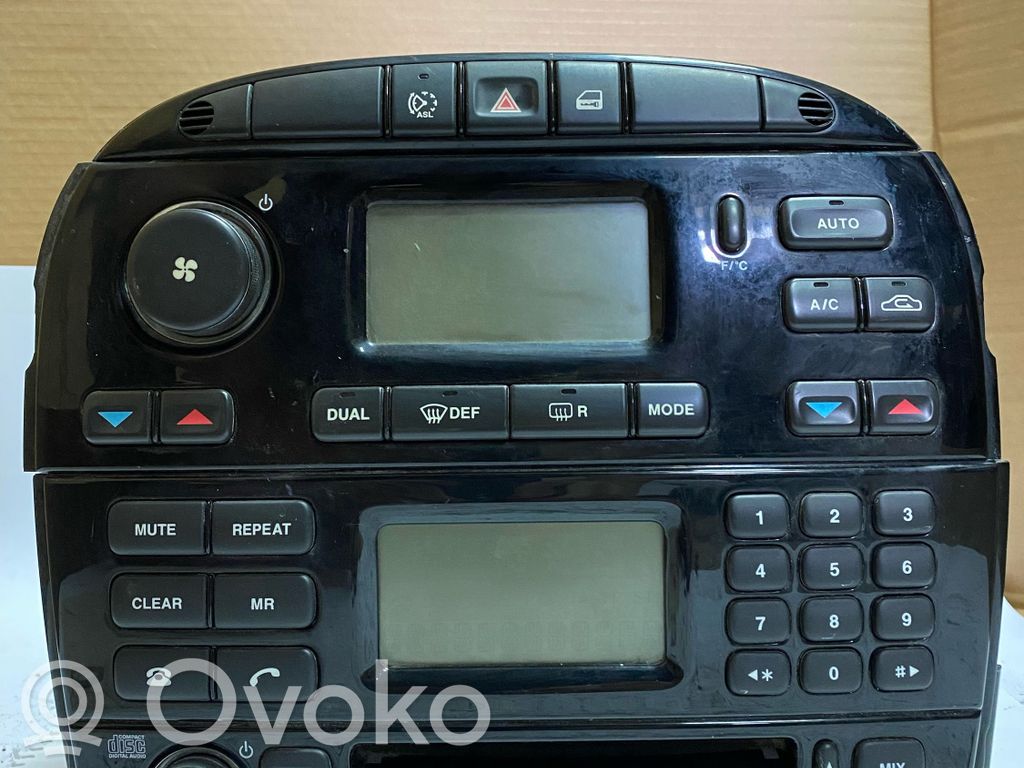 Jaguar XJ X350 Unità principale autoradio/CD/DVD/GPS 