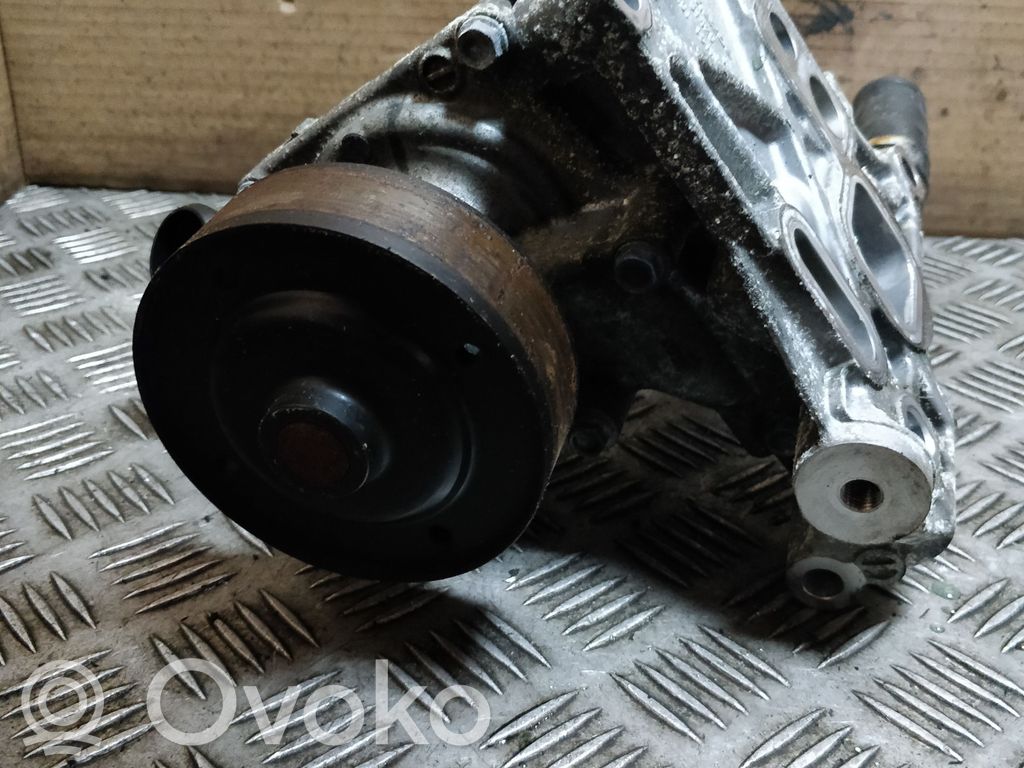 Vandens pompa   SH01151H0