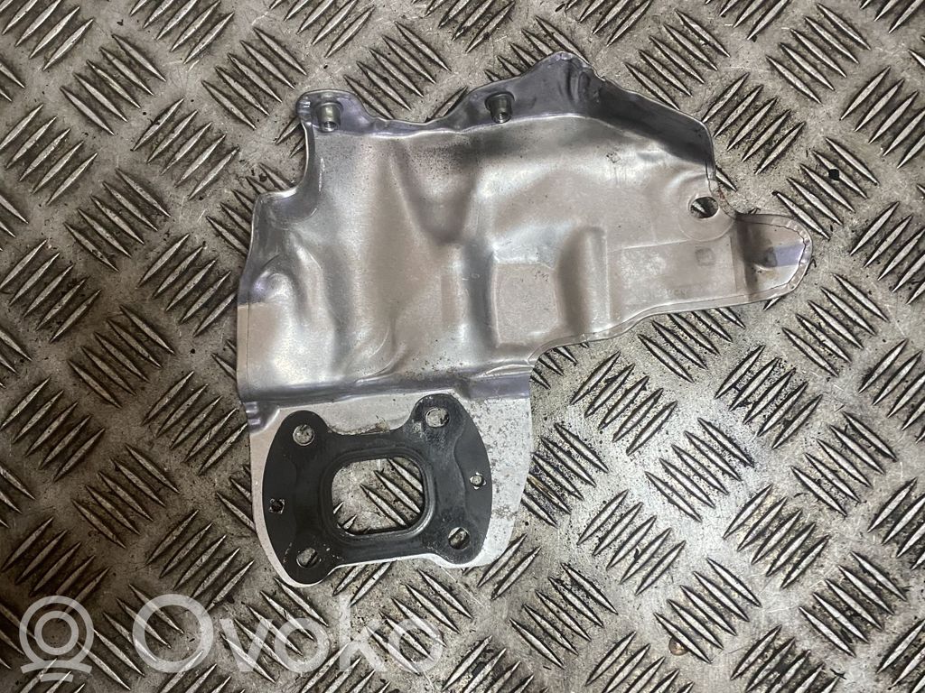 Opel Astra K Heat shield in engine bay 
