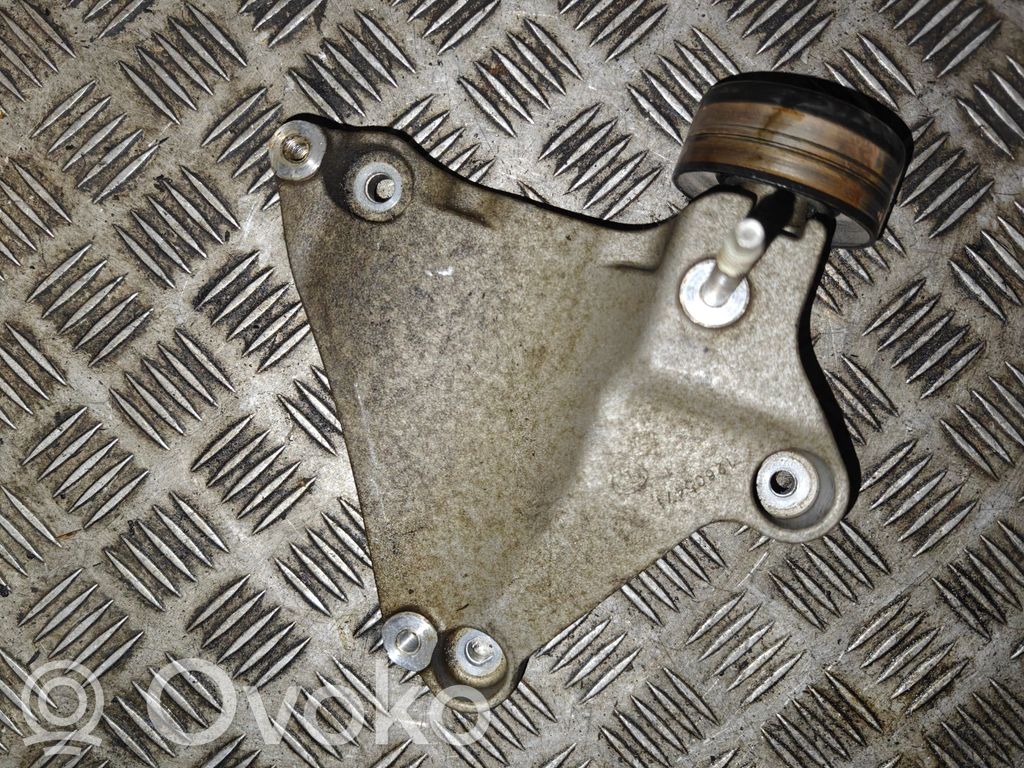 Opel Insignia A A/C compressor mount bracket 