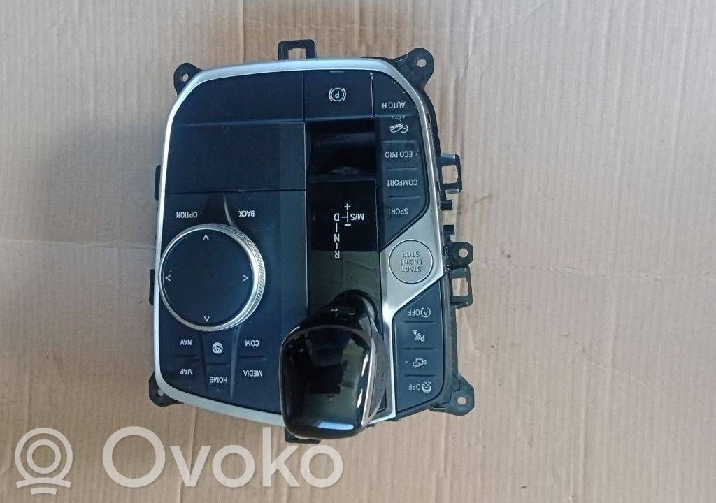 BMW X3 G01 Konsola środkowa / Panel sterowania 
