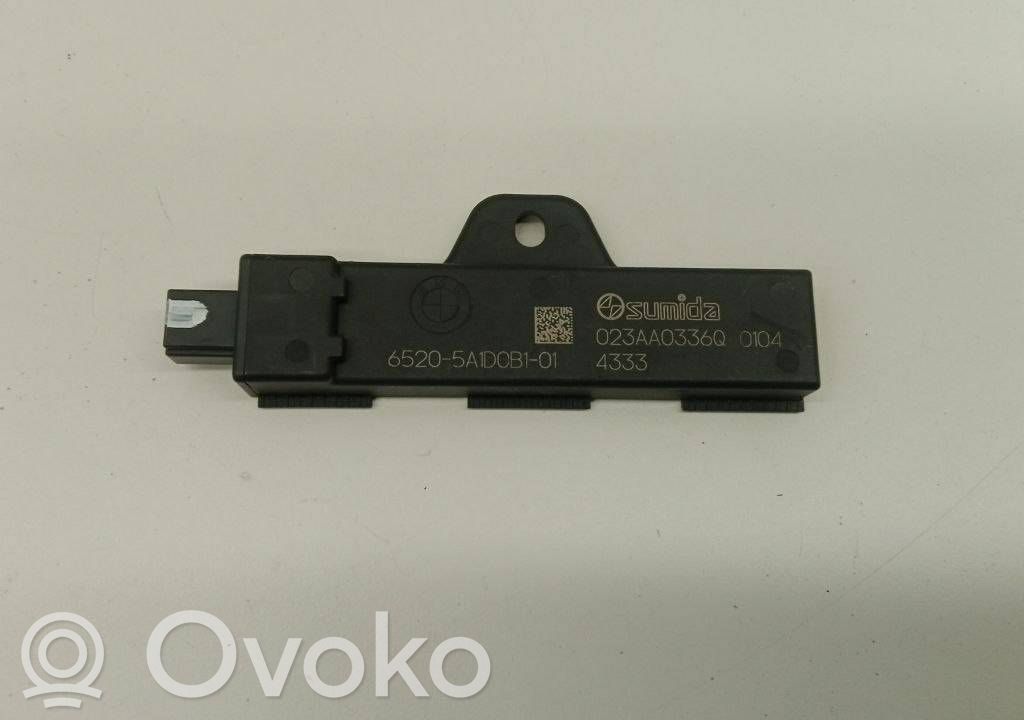 BMW X5 G05 Interjera komforta antena 