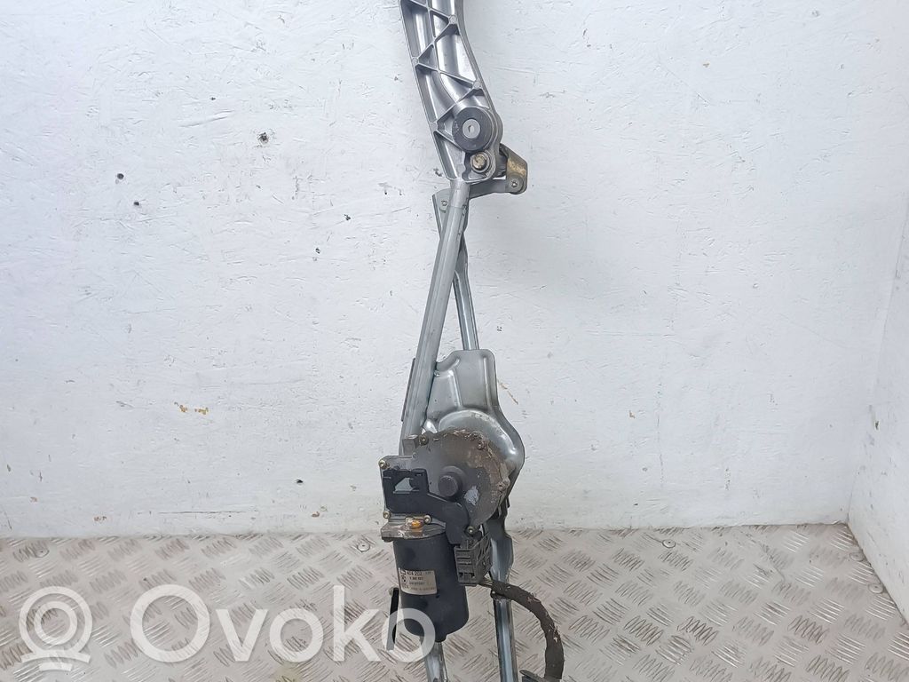 BMW 5 E39 Front wiper linkage and motor 