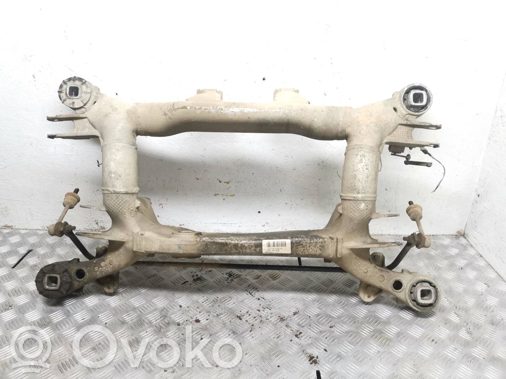BMW 5 E60 E61 Galinis traversas 