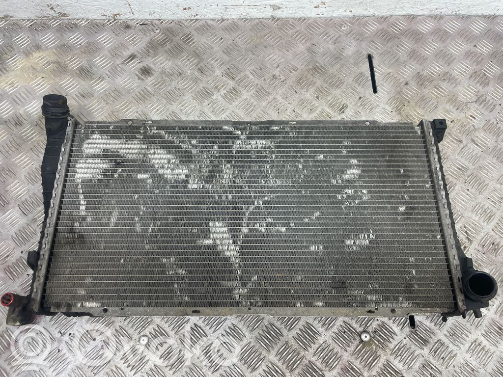 BMW 5 E39 Aušinimo skysčio radiatorius 