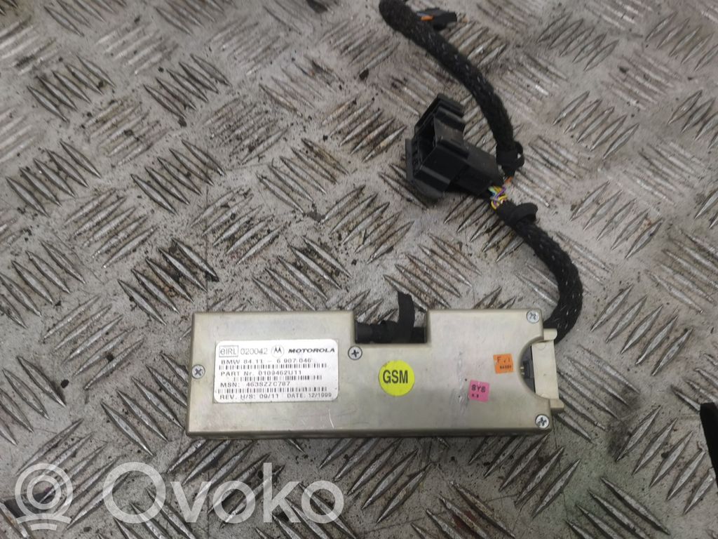 BMW 5 E39 Antenna control unit 