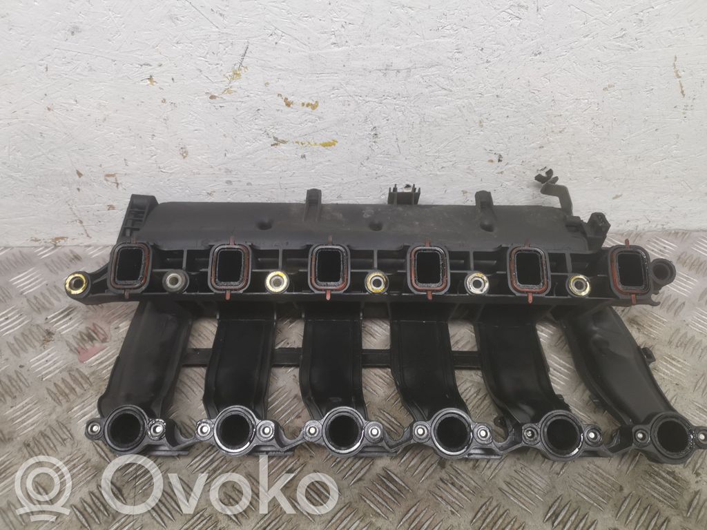 BMW 5 E39 Intake manifold 