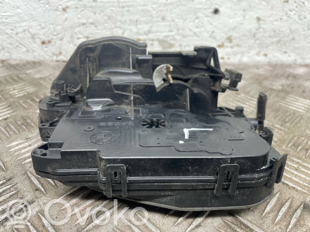 BMW 3 E90 E91 Front door lock 