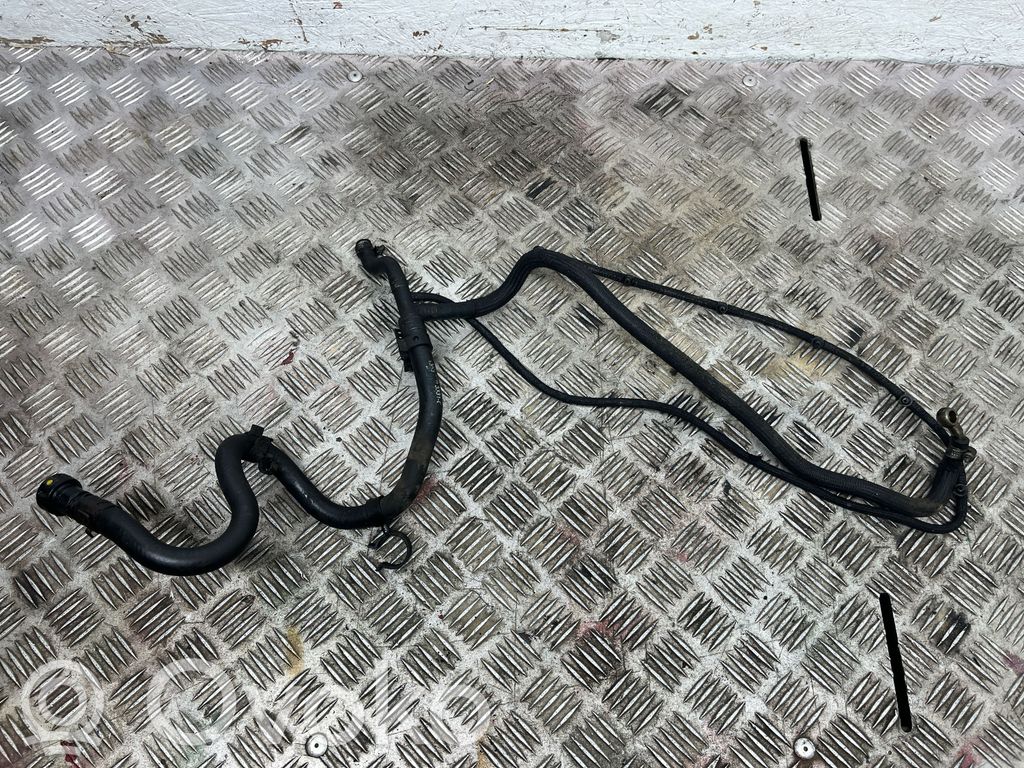 Fuel line pipe   1353779