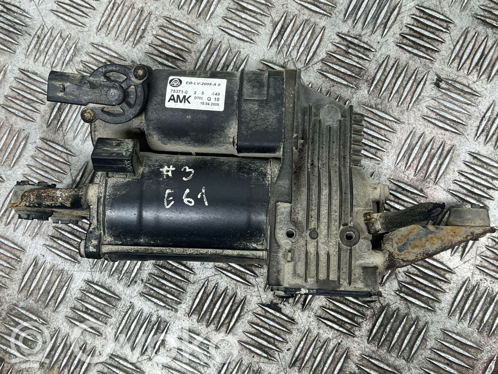 BMW 5 E60 E61 Air suspension compressor/pump 