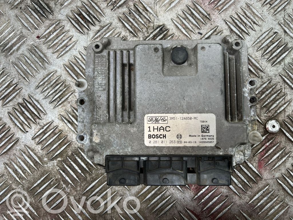 Ford Focus C-MAX Engine control unit/module 