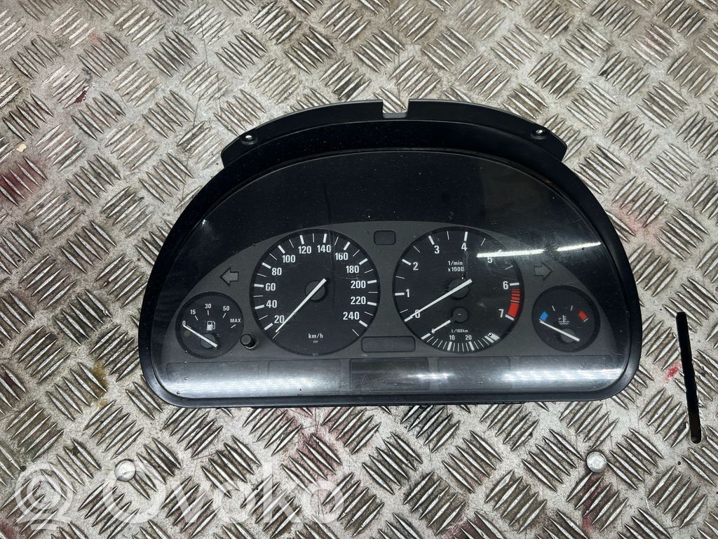 BMW 5 E39 Geschwindigkeitsmesser Cockpit 