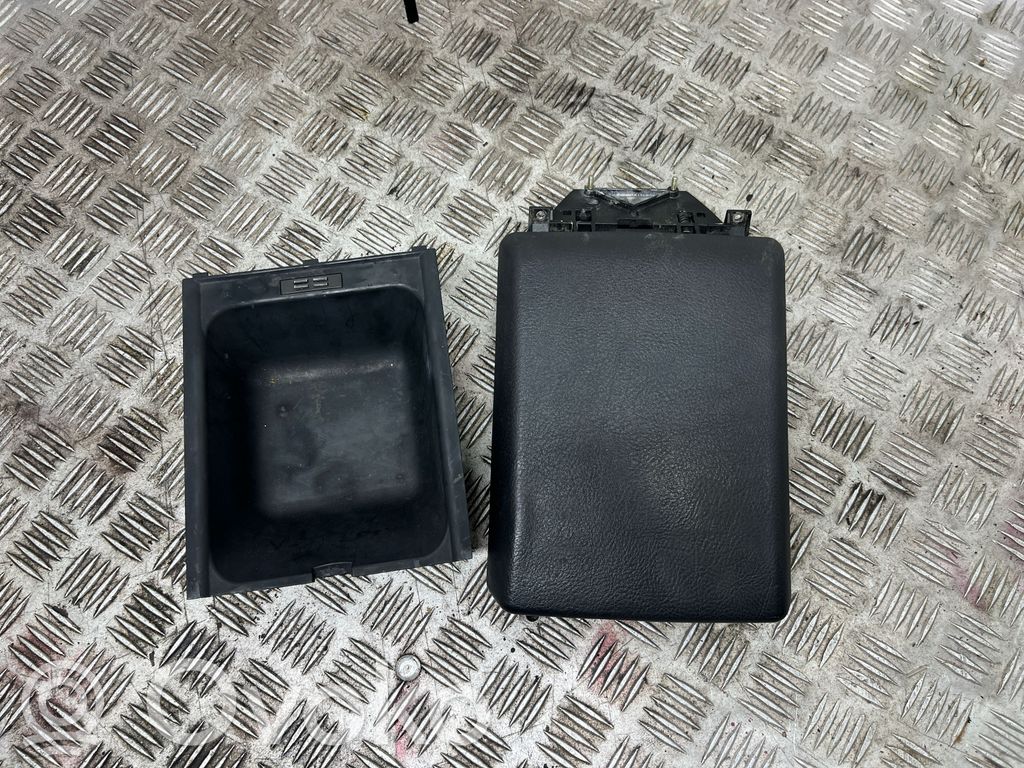 BMW 5 E39 Armrest 