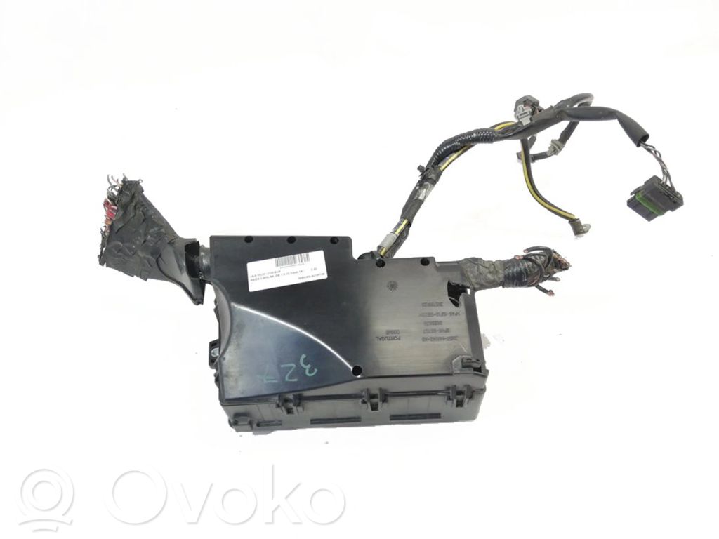 Fuse module   3M5T14A142AB