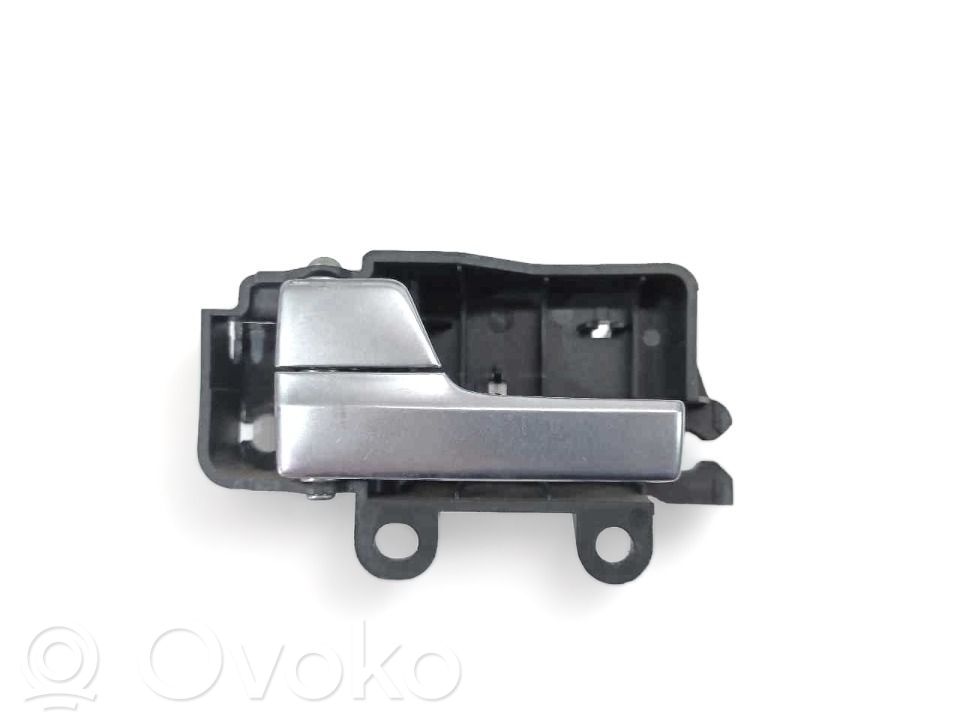 Manecilla interna puerta delantera   R22601