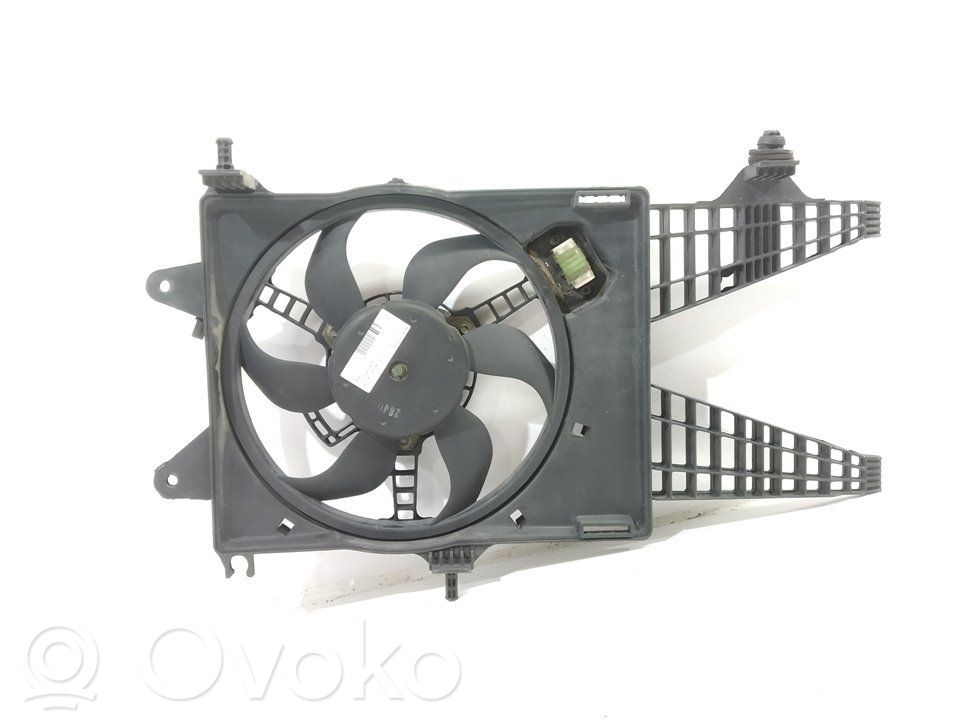 Fiat Punto (188) Elektryczny wentylator chłodnicy 
