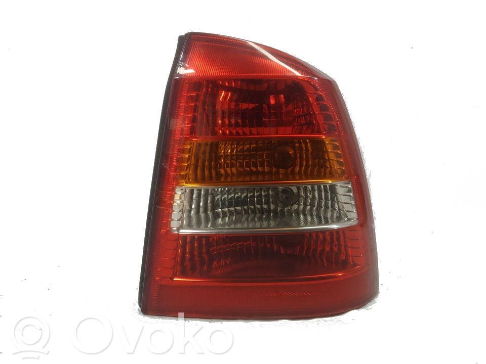 Opel Astra G Aizmugurējais lukturis virsbūvē 