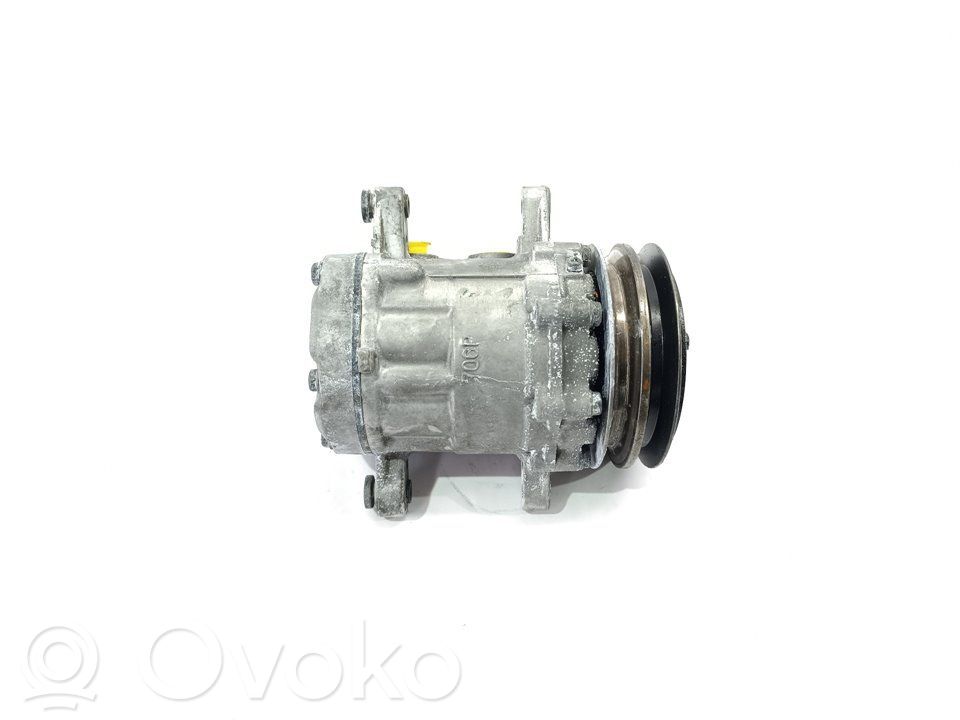 Opel Corsa B Air conditioning (A/C) compressor (pump) 