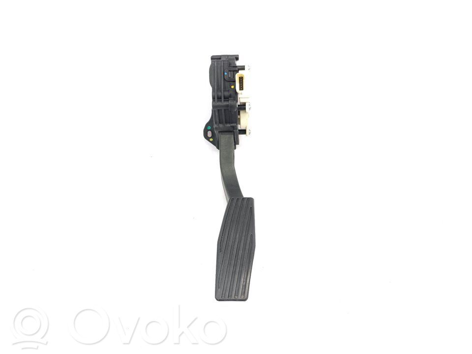 Chevrolet Aveo Pedal del acelerador 