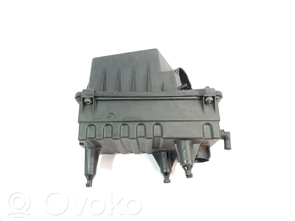 Air filter box   1133899