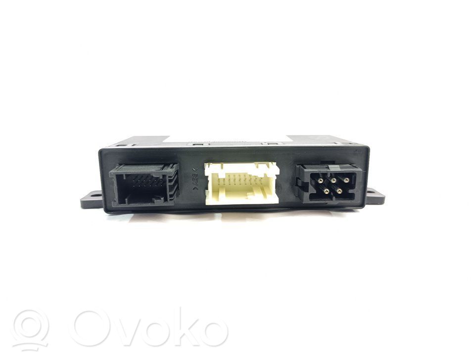 BMW 5 E39 Fuse module 