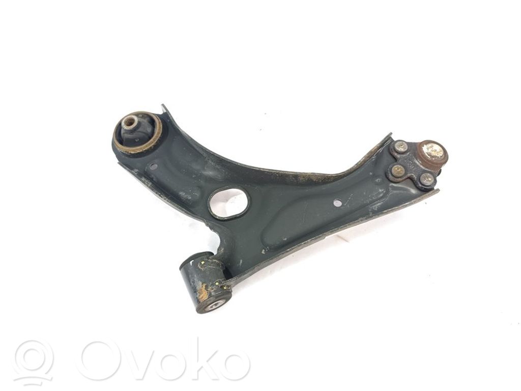 Chevrolet Aveo Priekinė svirtis 
