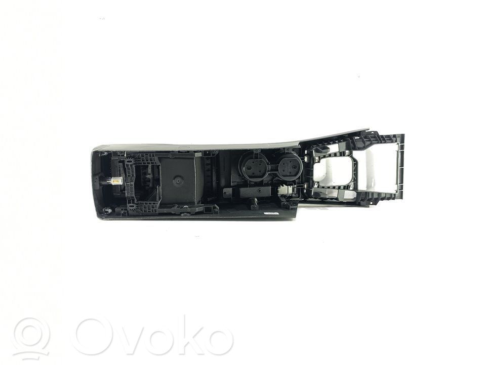 Volkswagen PASSAT B8 Console centrale 