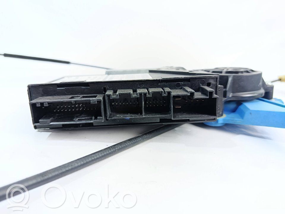 Audi A4 S4 B7 8E 8H Elektryczny podnośnik szyby drzwi przednich 