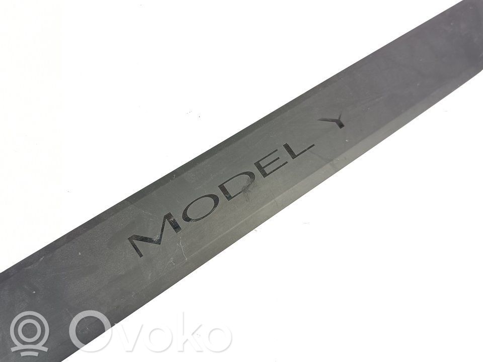 Moulure   149430100B