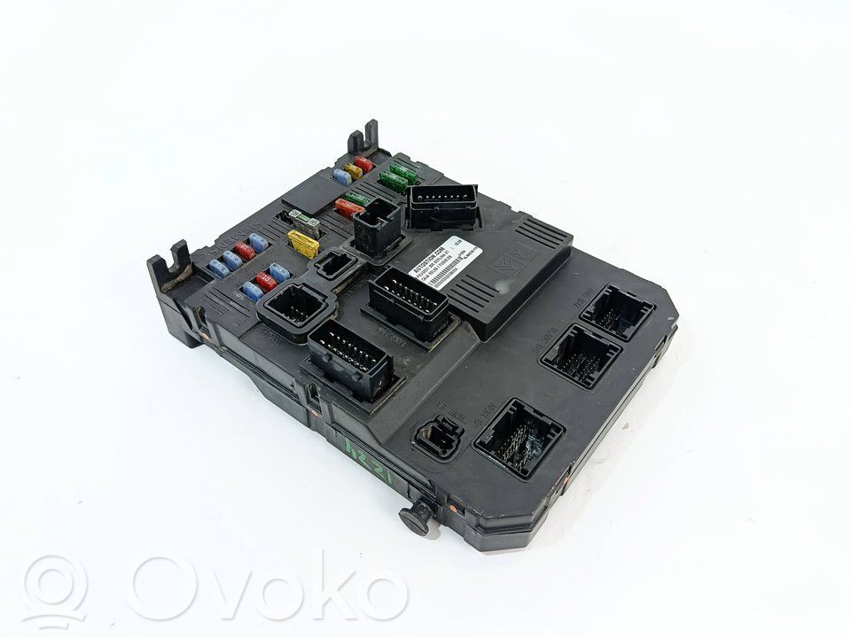 Peugeot 206 Fuse module 