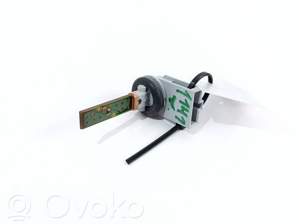 Volkswagen PASSAT B8 Sensor 
