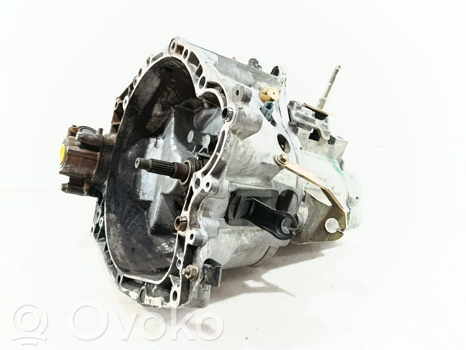 Peugeot 206 Manual 5 speed gearbox 