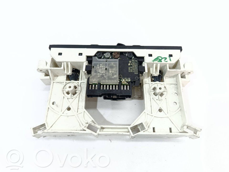Mitsubishi Montero Panel klimatyzacji 