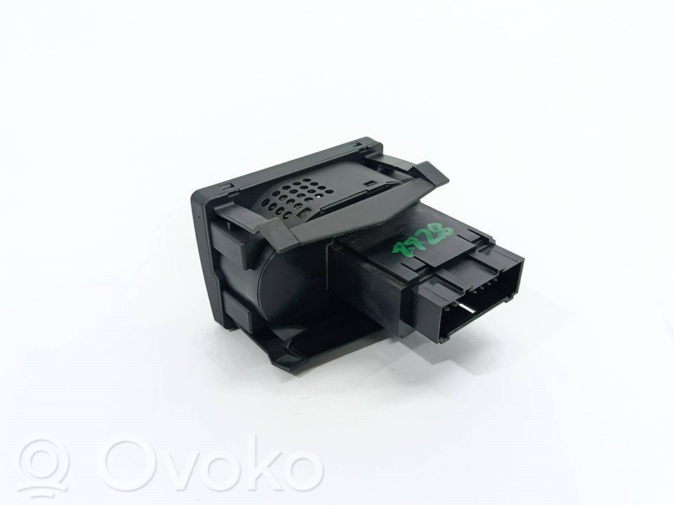 Ford Kuga I Light switch 