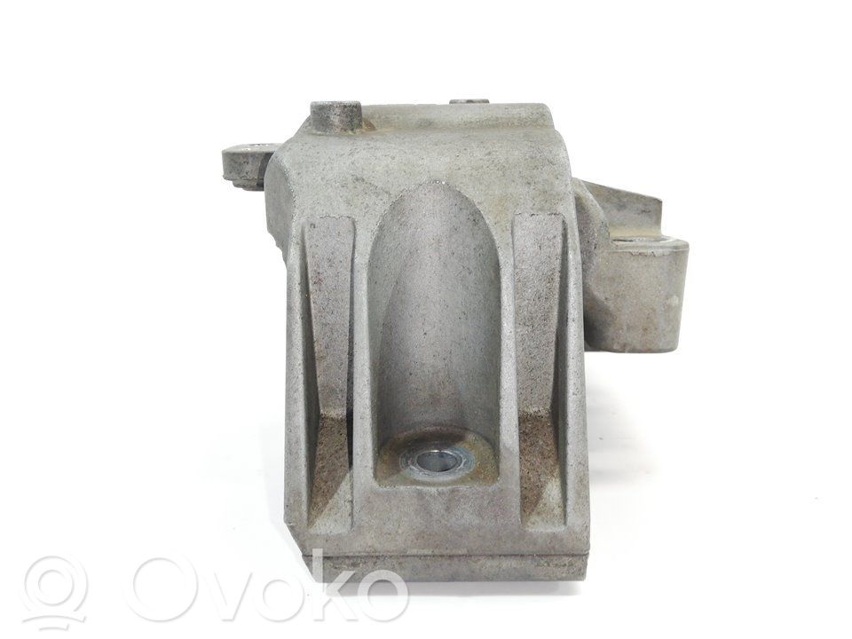 Volkswagen Golf IV Engine mount bracket 