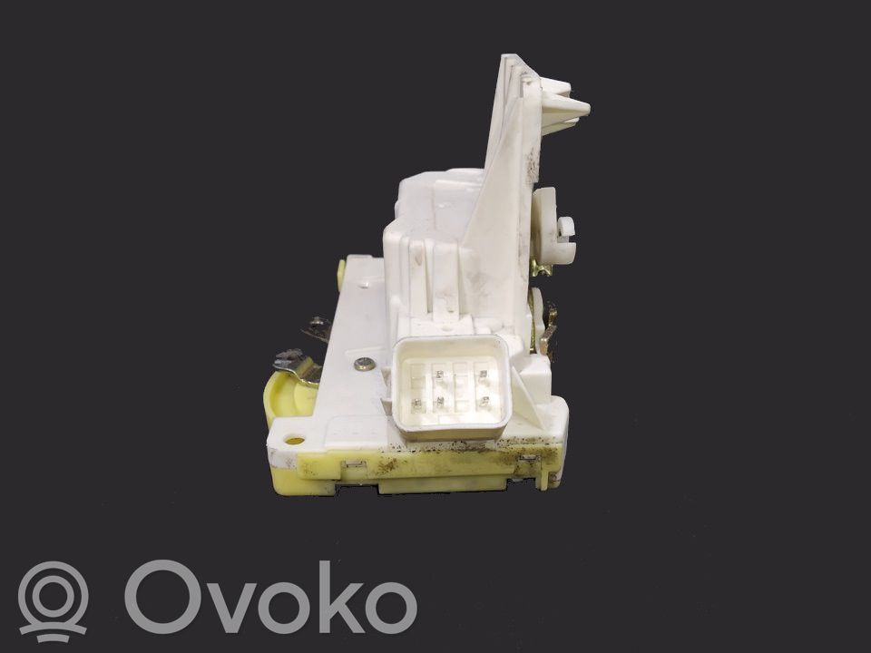 Ford Focus Front door lock 