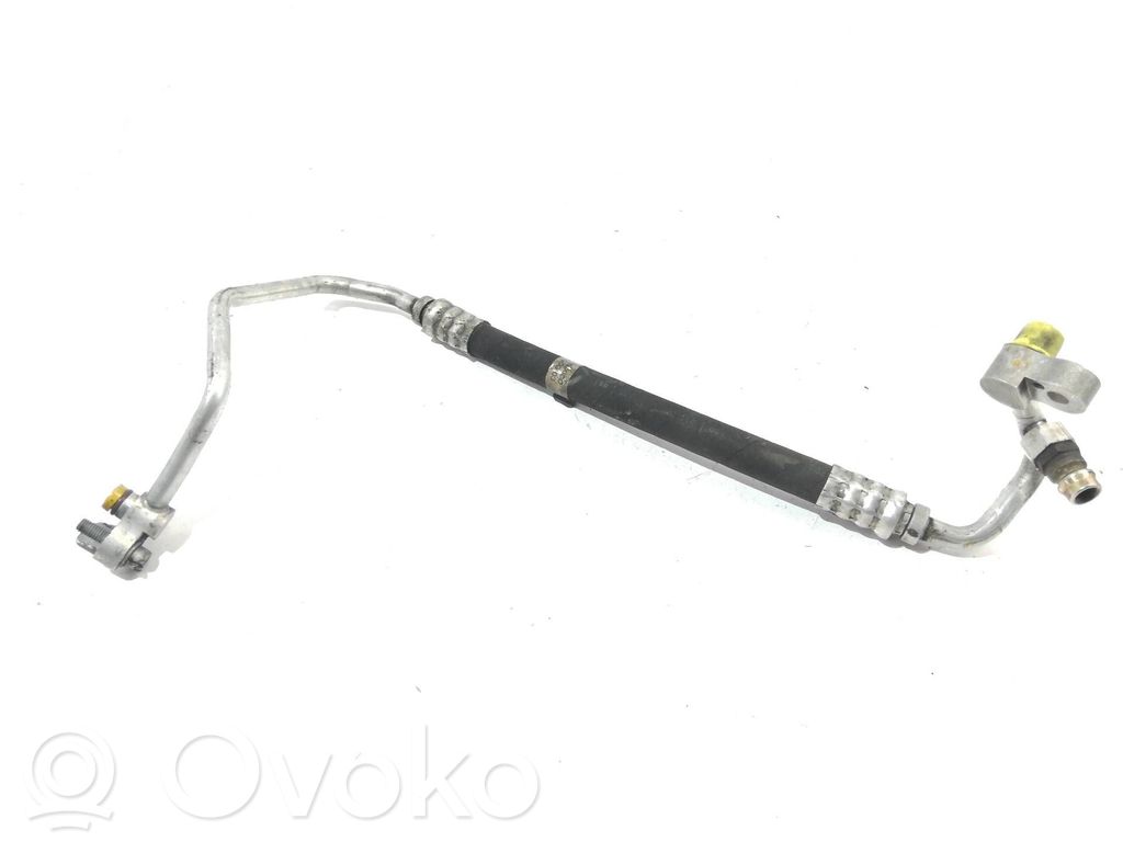Ilmastointilaitteen putki (A/C)   691890303