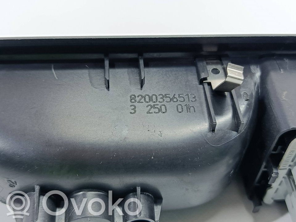 Renault Clio III Electric window control switch 
