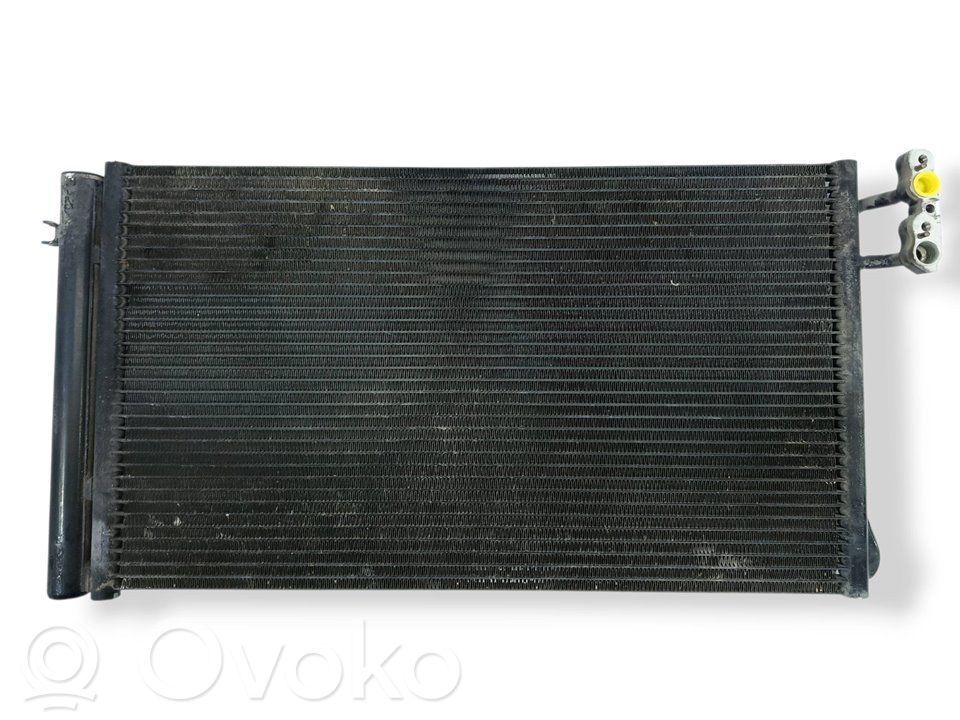 BMW 3 E90 E91 Gaisa kondicioniera dzeses radiators 