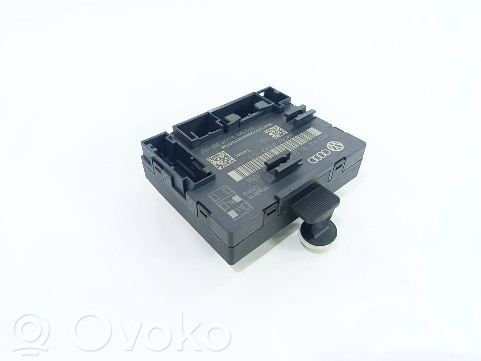 Sonstige Steuergeräte / Module   8K0959792D