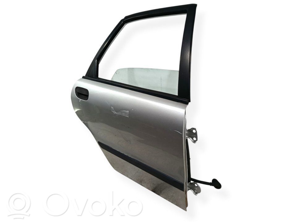 Volvo S40, V40 Aizmugurējās durvis 