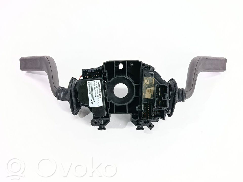 Volvo S40, V40 Interruptor de control multifunción 