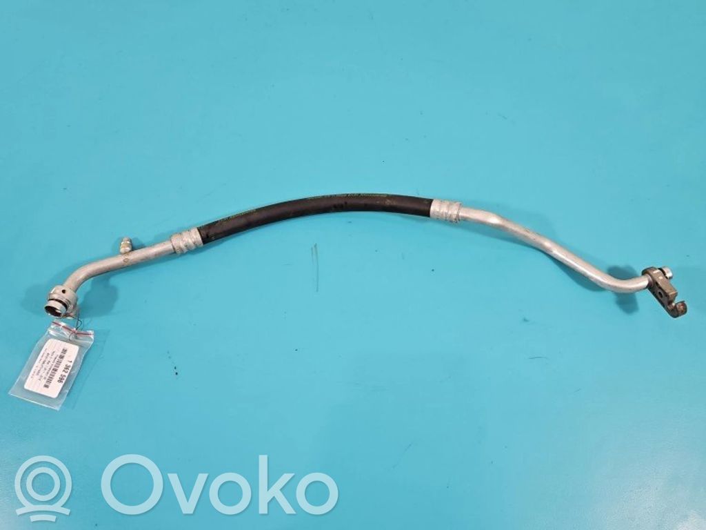 Ilmastointilaitteen putki (A/C)   IMPRK1362596